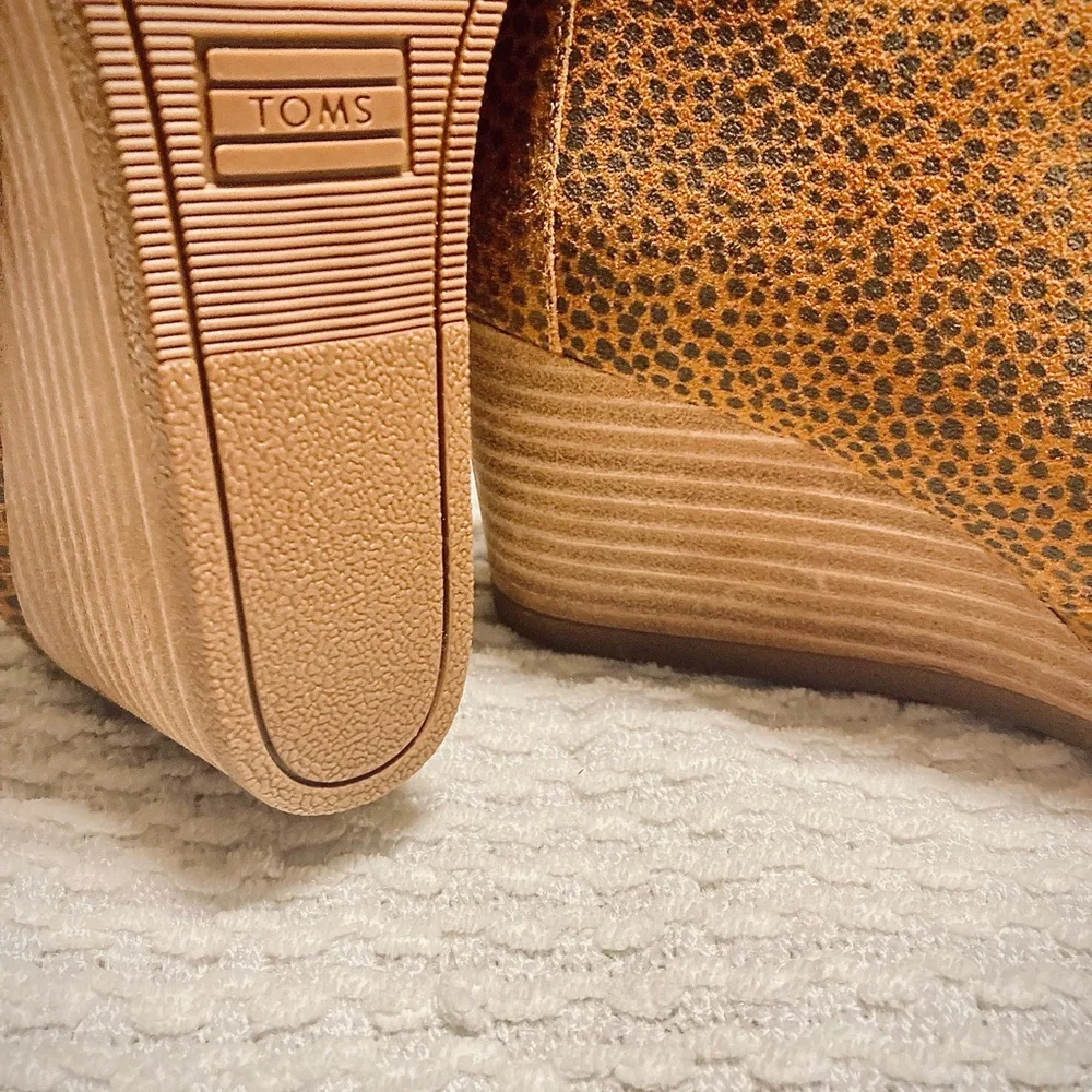 Tom’s casual lace up heels - Picture 2 of 4